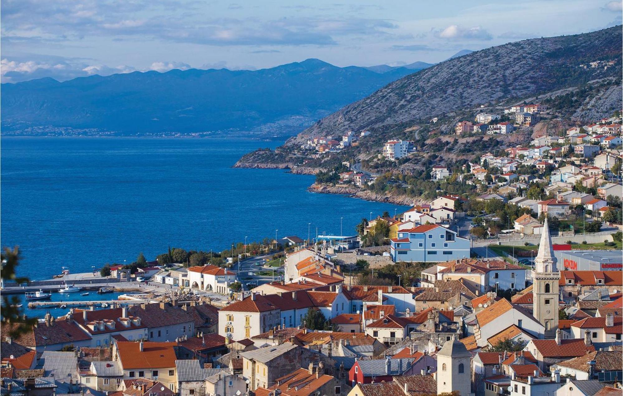 Awesome apartment in Senj with 3 Bedrooms&Internet Buitenkant foto