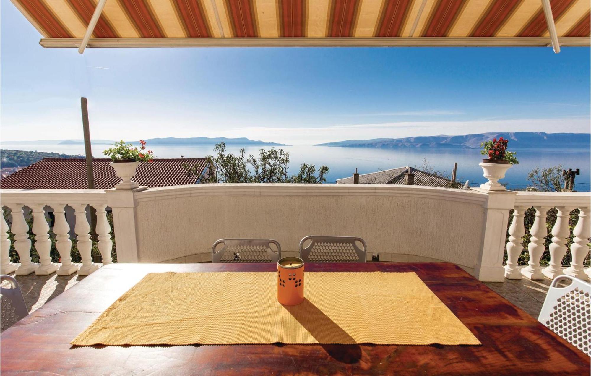 Awesome apartment in Senj with 3 Bedrooms&Internet Buitenkant foto